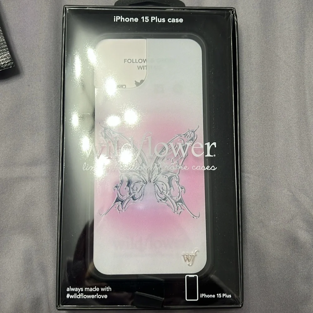 NWT Wildflower limited edition iPhone 15 + phone case